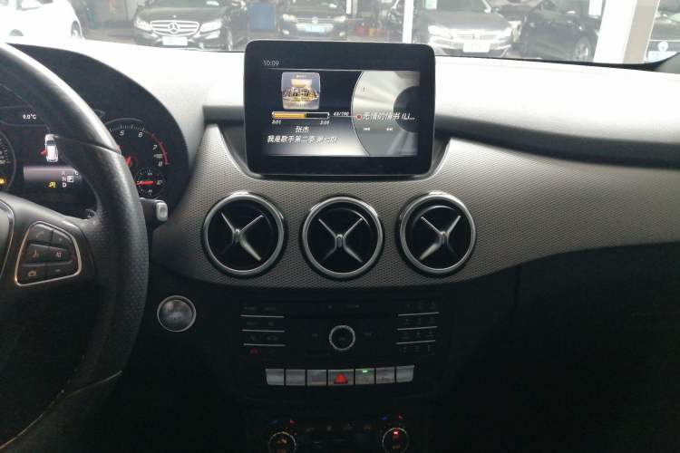 Used Mercedes-Benz B-Class 2017 B 200 Fashion Model
