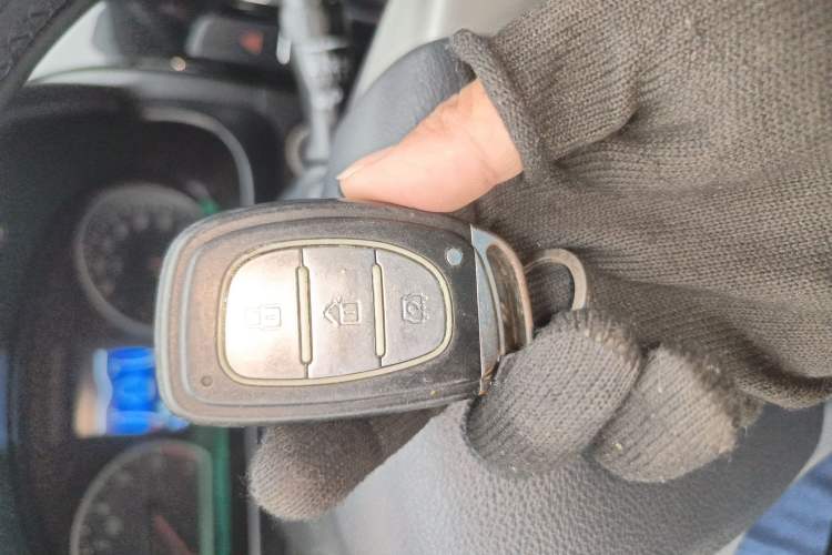 Used HYOSOW H2 2015 1.5L AMT Prestige Version BJ415C
