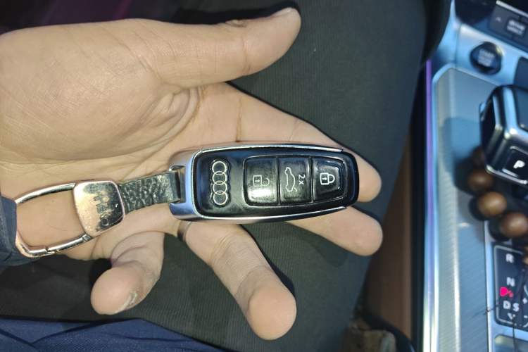 Used Audi A6L 2021 45 TFSI Prestige Elegant Edition Vehicle Key