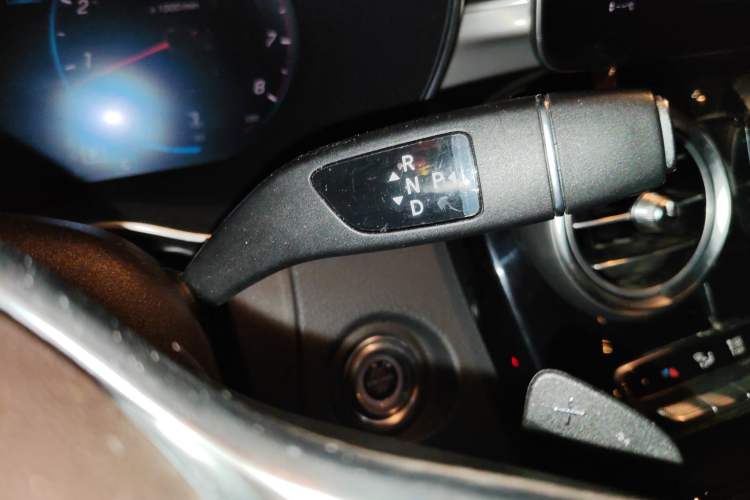 Used Mercedes-Benz GLC 2020 Facelifted GLC 260 L 4MATIC Dynamic Edition