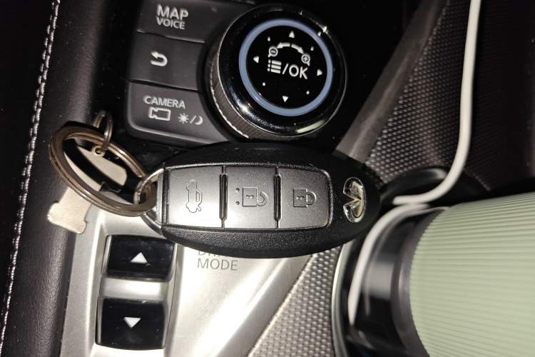 Used Infiniti Q50L 2018 2.0T Enjoyment Edition China V standard