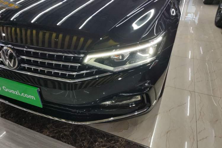 Used Volkswagen Magotan 2023 2 Million Units Commemorative Edition 330TSI DSG Luxury Version
