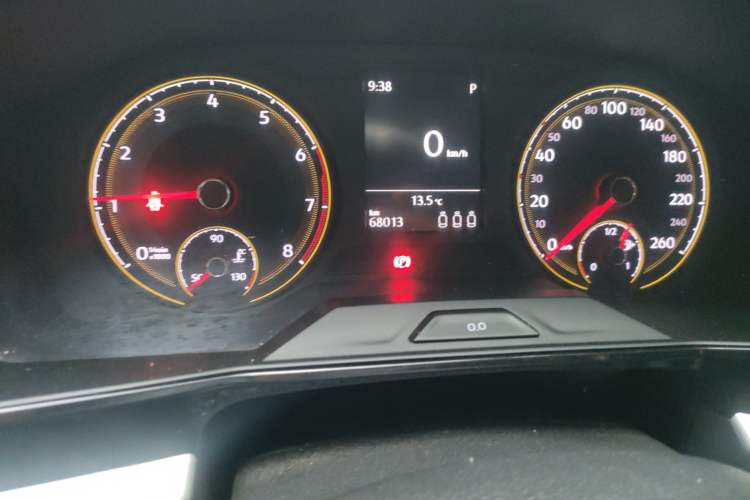 Used Volkswagen Lavida 2019 1.5L Automatic Comfort Edition China VI Standard Odometer Close Up