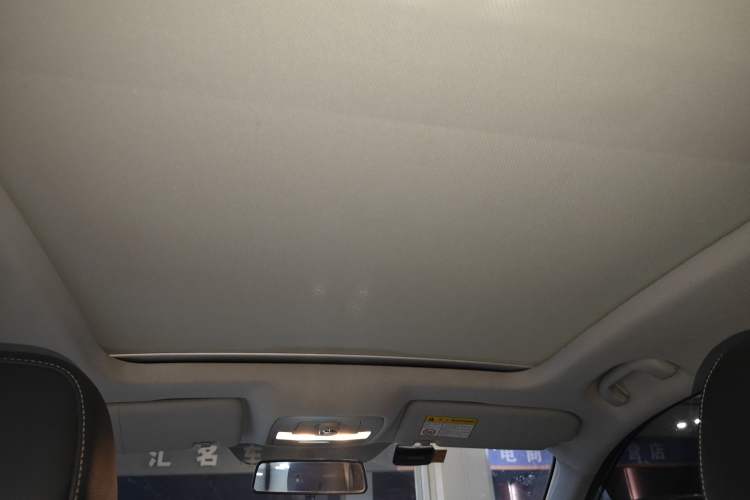 Used Roewe RX3 2018 1.6L CVT Internet Smart Edition
