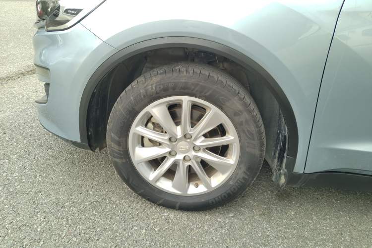 Used Geely Auto Jiajie 2019 1.5TD Manual Comfort Model Left Front Wheel Hub