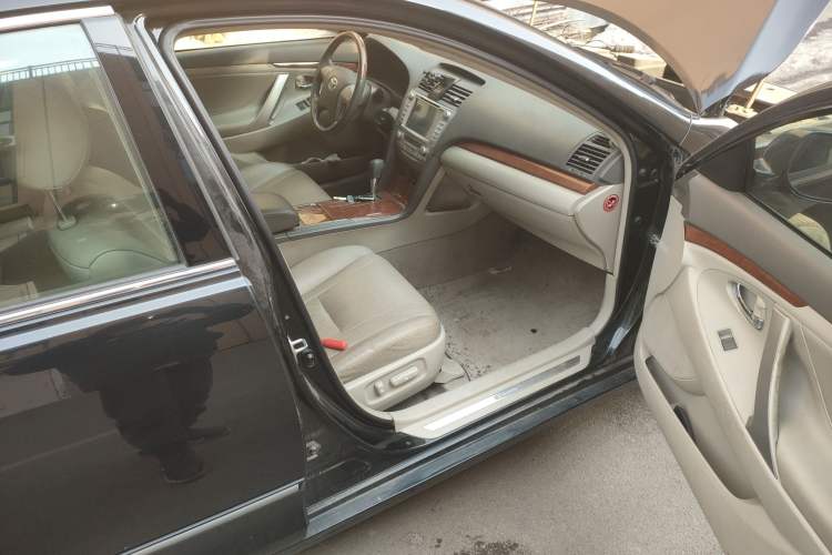 Used Toyota Camry 2013 200G Classic Luxury Edition