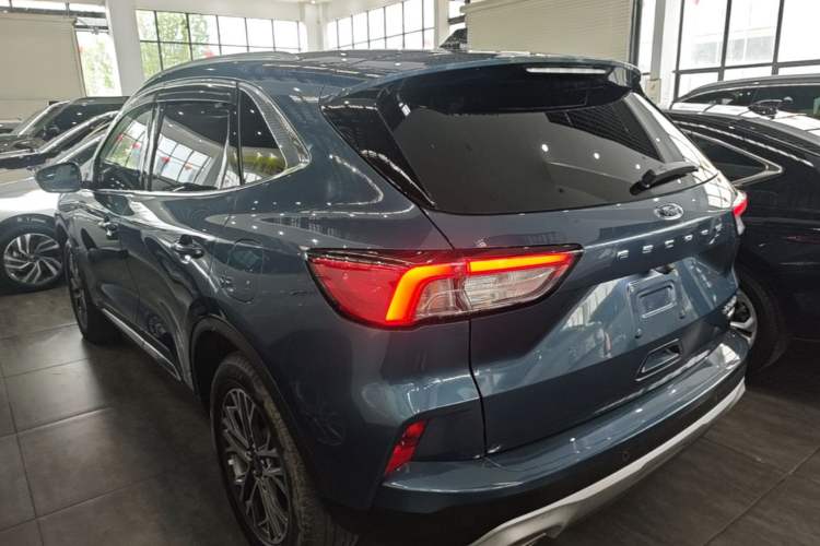 Used Ford Escape 2020 EcoBoost 245 Two-Wheel-Drive Titanium Edition Exterior 2