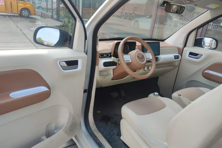 Used Wuling Hongguang MINIEV 2024 3rd Generation 215km Youth Edition Driver Seat