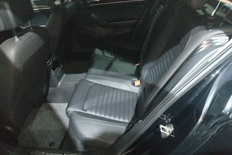 Used Volkswagen Magotan 2019 330TSI DSG Leading Model China VI Standard