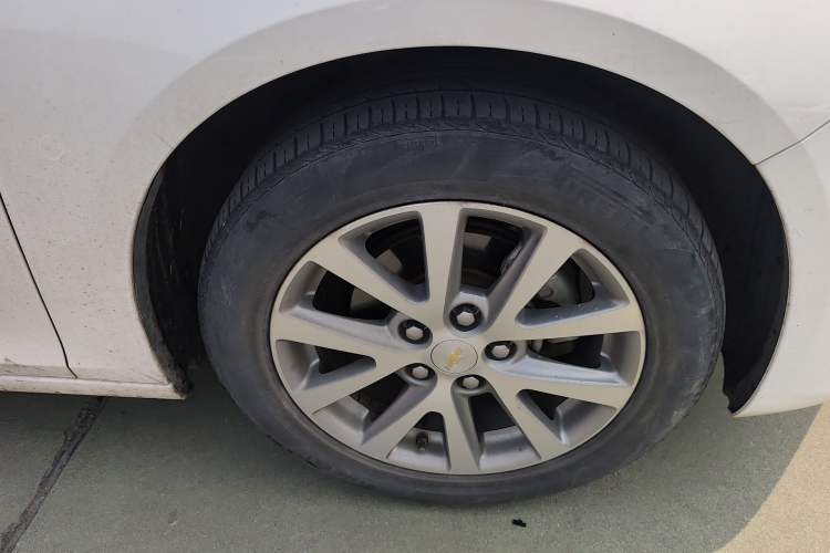 Used Chevrolet Malibu 2017 1.5T Automatic Luxury Edition Exterior 7