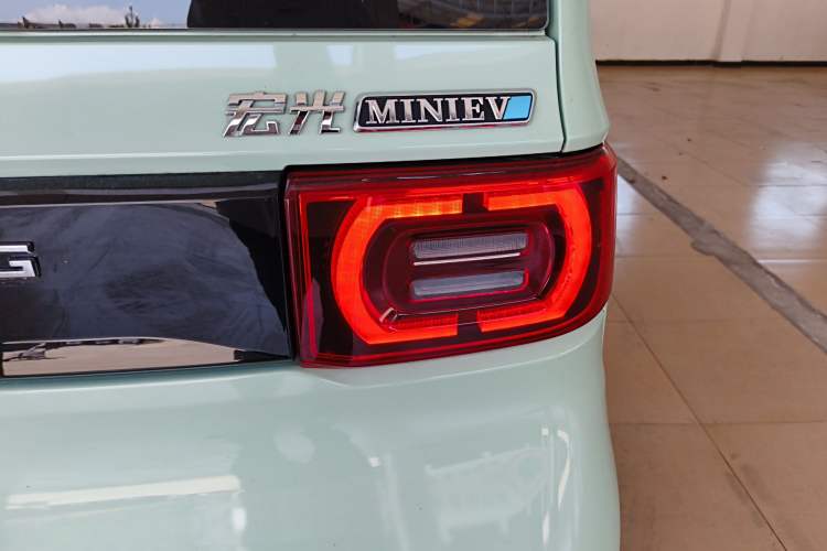 Used Wuling Hongguang MINIEV 2021 Macaron Premium Model – Lithium Iron Phosphate
