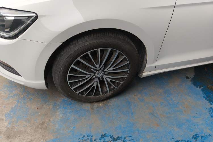 Used Volkswagen Lamando 2017 280TSI DSG Luxury Edition
