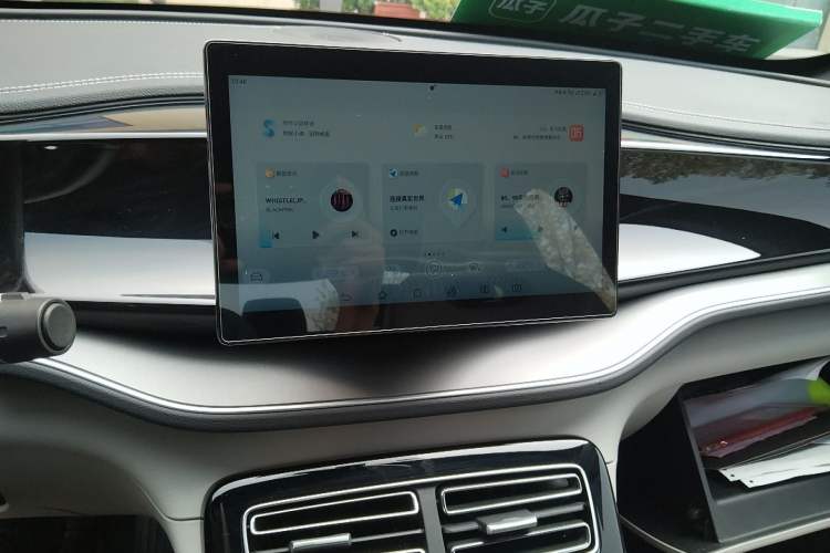 Used BYD Qin PLUS 2023 Champion Edition DM-i 120KM Leading Model Audio And AC Panel