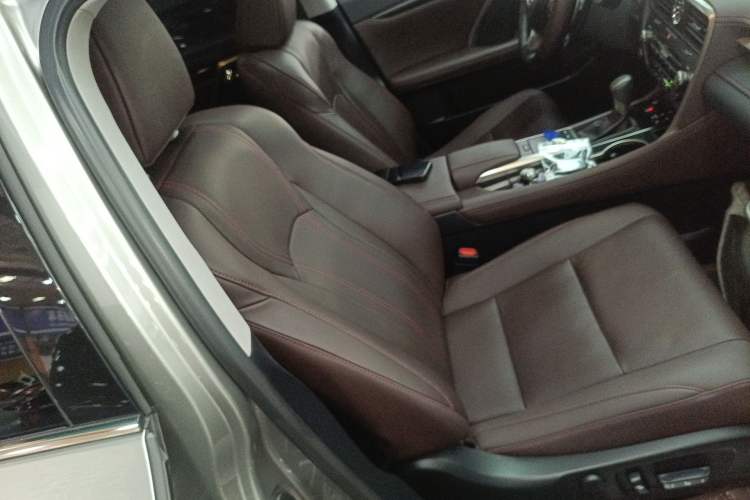 Used Lexus RX 2020 Facelifted 300 4x4 Elegant Edition Right Front Seat