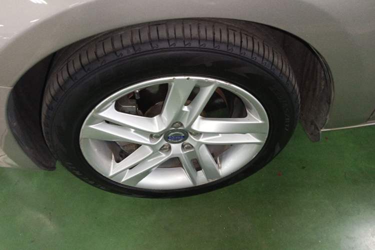 Used Volvo V60 2015 T5 Zhiya Edition
