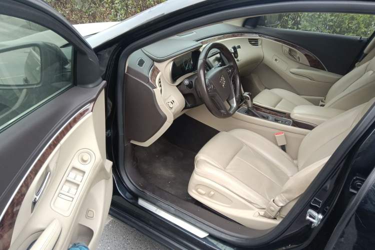 Used Buick LaCrosse 2013 2.4L SIDI Leading Comfort Version
