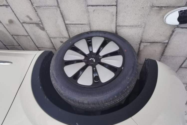 Used Wuling Bingo 2025 333 km Enjoyment Version Left Front Wheel Hub