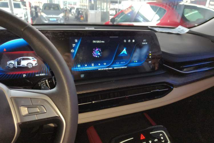 Used SOL QX 2022 300T DCT Moon Exploration Edition