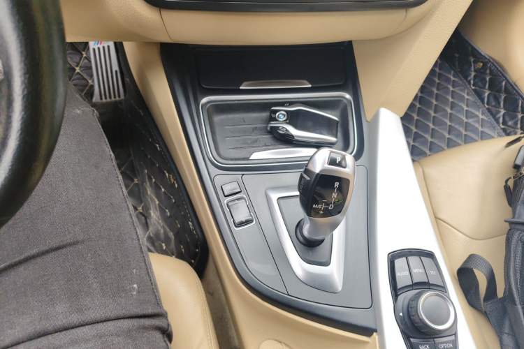 Used BMW 3 Series 2013 320i Sport Edition
