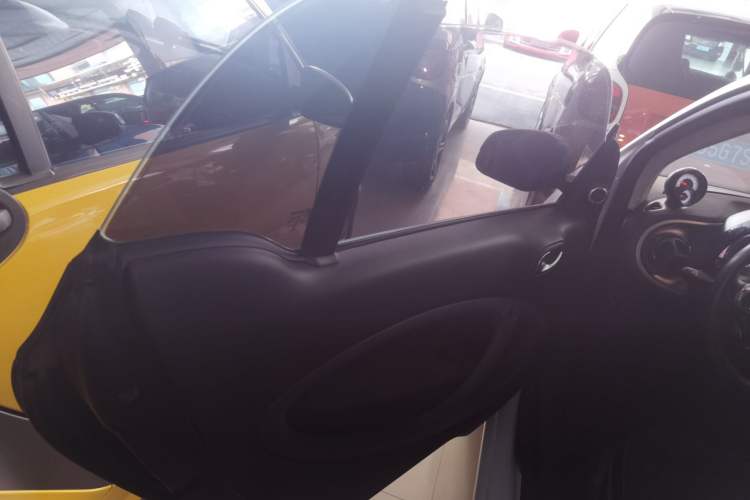 Used smart fortwo 2017 1.0L 52kW New Sound Special Edition China V Emission Standard
