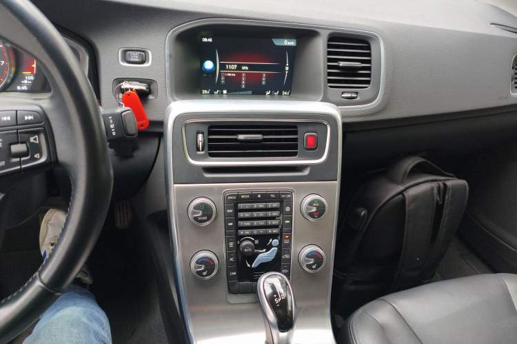 Used Volvo S60 2017 S60L T4 Smart Range Edition
