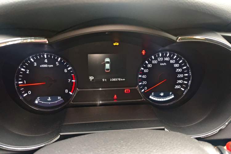 Used Kia K5 2015 2.0L Automatic LUX
