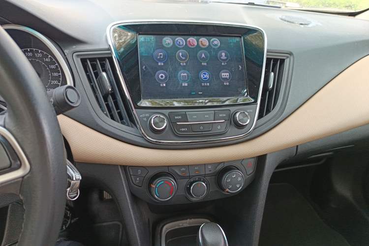 Used Chevrolet Monza 2020 320 Automatic Enjoyment Edition
