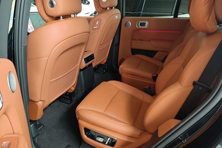 Used Li Auto L8 2024 Ultra Model Left Rear Seat