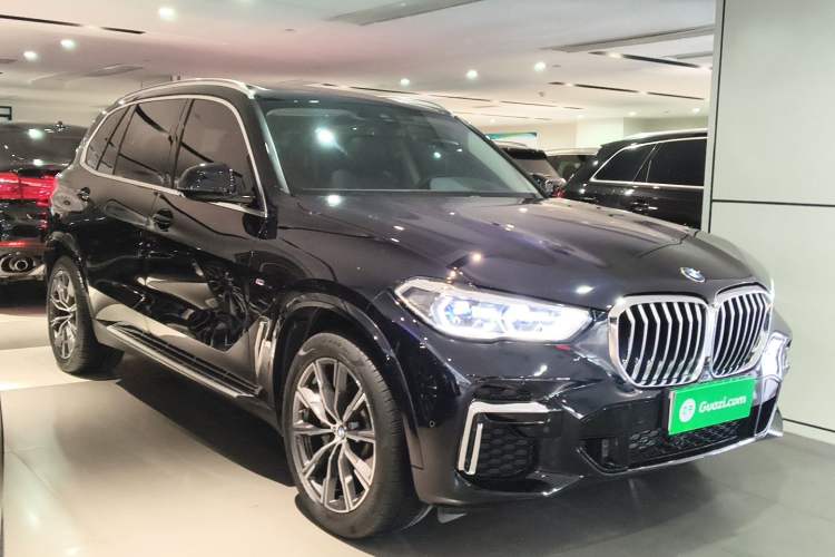 Used BMW X5 2022 Restyled xDrive 30Li Luxury Version M Sport Package