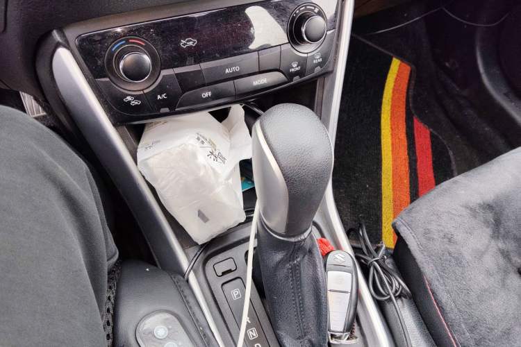 Used Suzuki S-Cross 2014 1.6L CVT Two-Wheel Drive Elite Version
