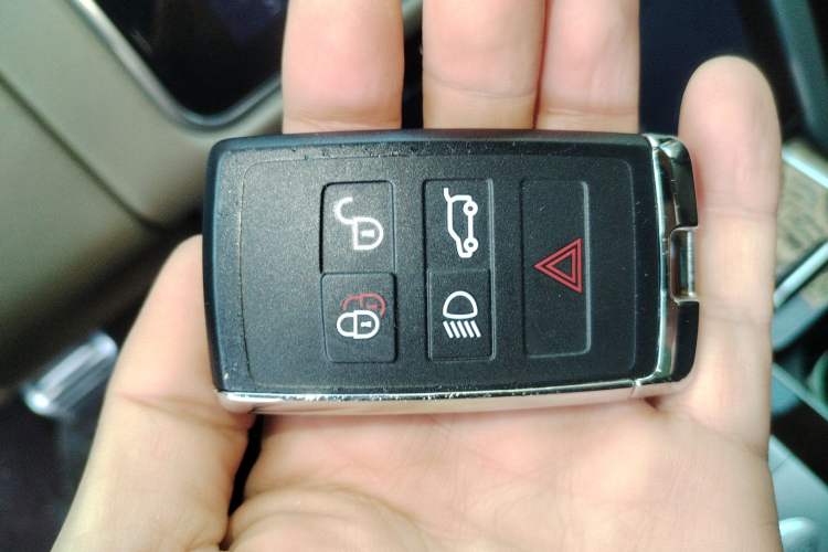 Used Land Rover Range Rover 2021 3.0 L6 Century Extended Classic Edition