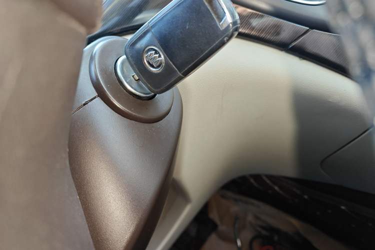 Used Buick Regal 2014 2.0L Leading Fashion Edition Interior 1