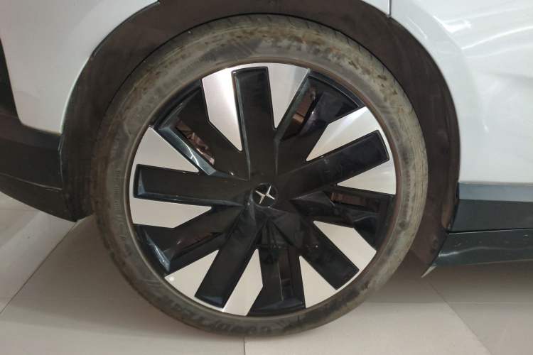 Used Polestar 4 2023 Single Motor Standard Range PLUS