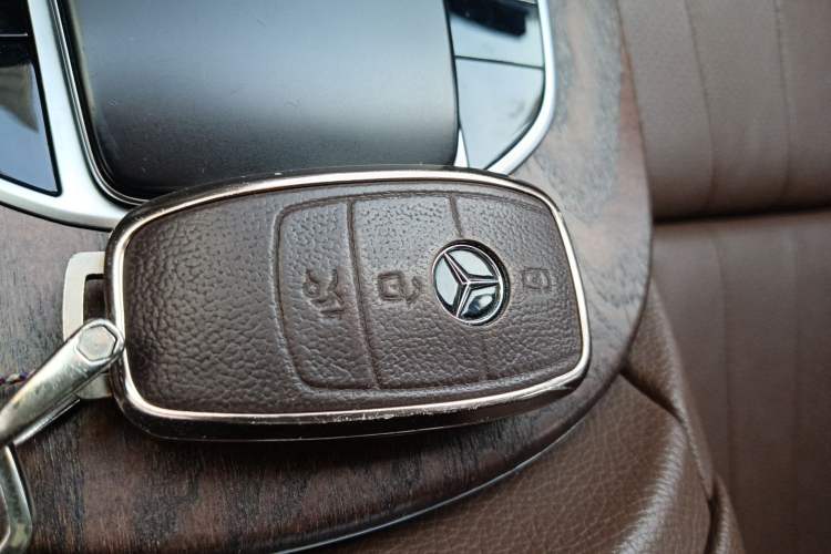 Used Mercedes-Benz E-Class 2019 E 200 L 4MATIC Vehicle Key