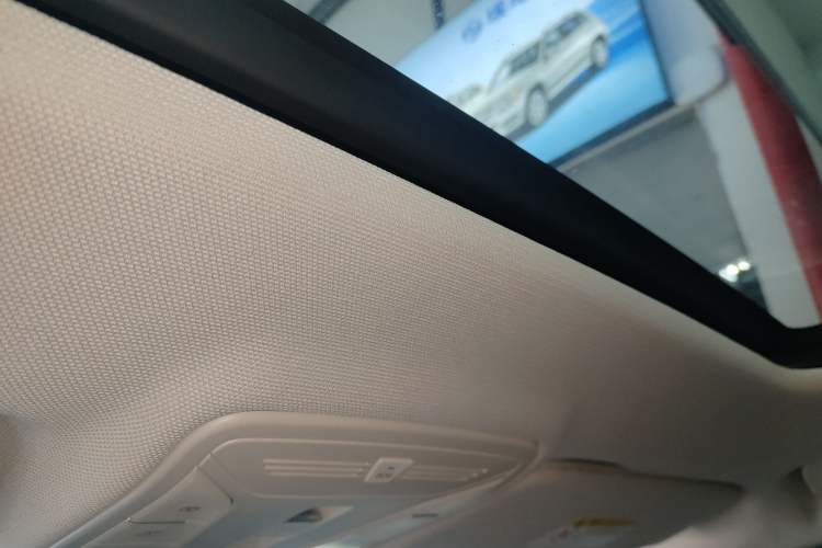 Used Hongqi HS5 2023 2.0T Qixiang Pro Edition