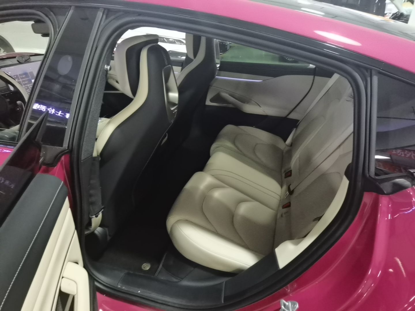 Xiaomi Auto SU7 2024 Rear-Drive Ultra-Long Range Advanced Pro-Level Intelligent Driving Version — снимка 20