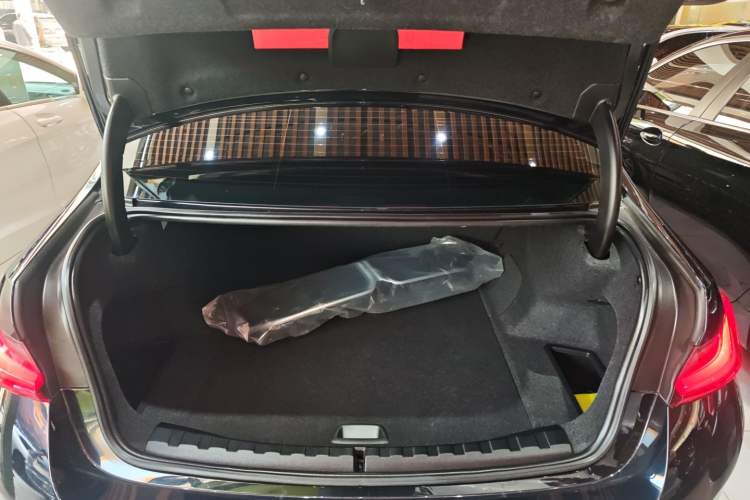 Used BMW i3 2022 eDrive 35 L
