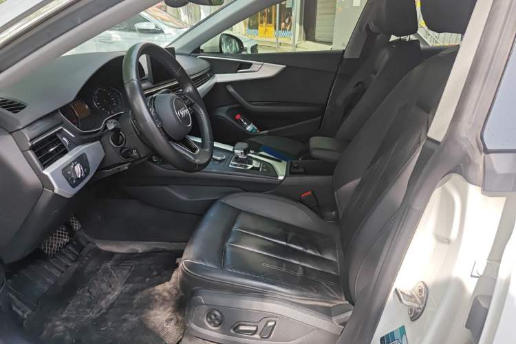 Used Audi A5 2019 Sportback 40 TFSI Fashion Model Left Front Seat