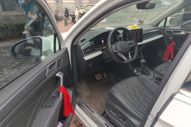 Used Volkswagen Tiguan L 2024 330TSI Automatic Two-Wheel Drive R-Line Enhanced Edition