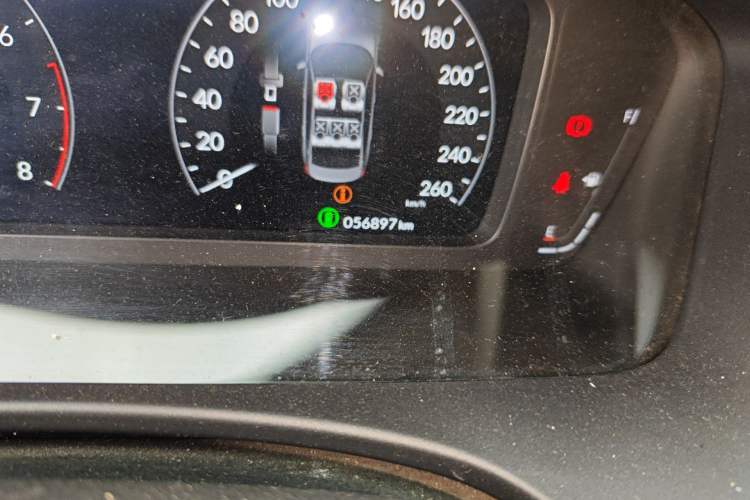 Used Honda Civic 2022 240TURBO CVT Dynamic Edition Odometer Close Up