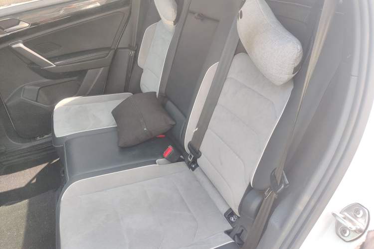 Used Volkswagen Tayron 2020 380TSI All-Wheel Drive R-Line Connected Version