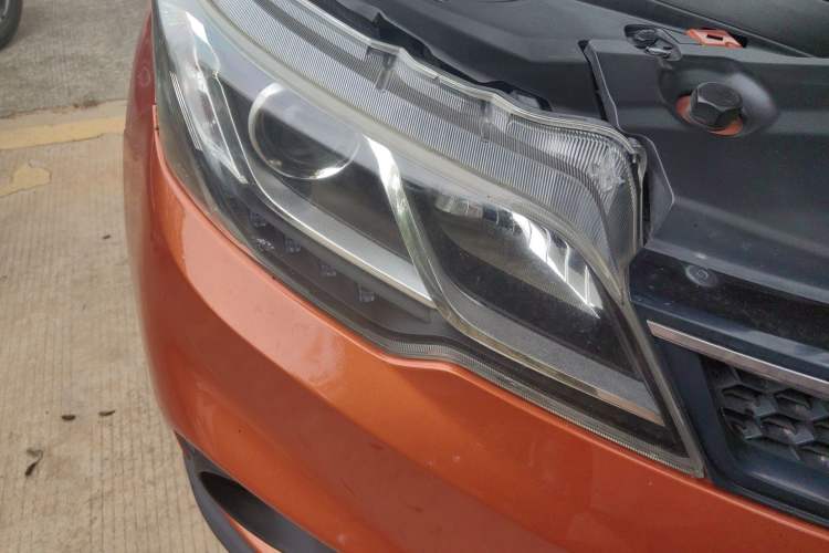 Used Soueast DX3 2018 1.5L Manual Luxury Model Right Front Headlight