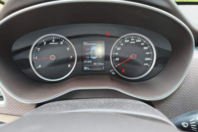 Used Baojun 730 2017 1.5T Manual Fashion Version 7 Seats China V Emission Standard