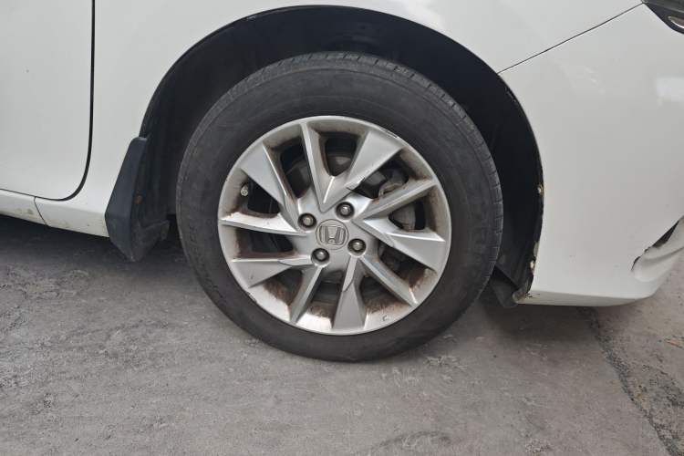 Used Honda Gienia 2017 1.5L CVT Comfort Version Right Front Wheel Hub