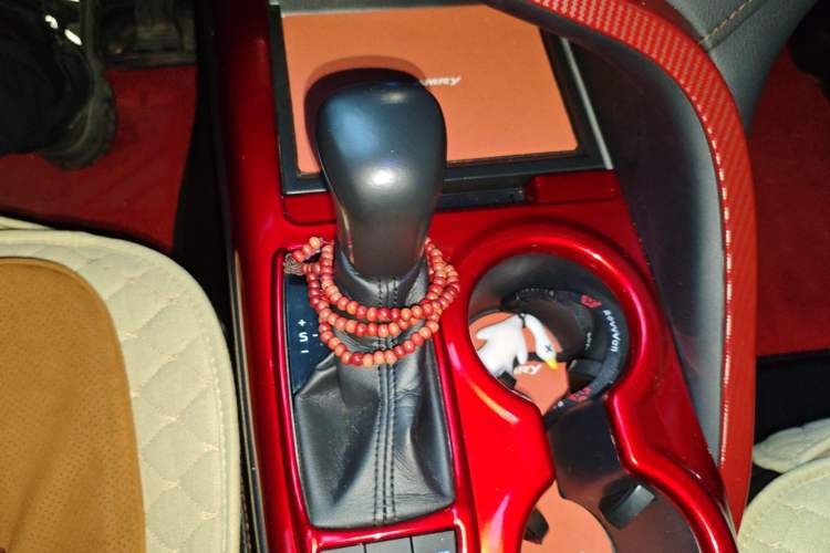 Used Toyota Camry 2018 Dual-Engine 2.5 HG Luxury Edition Gear Lever