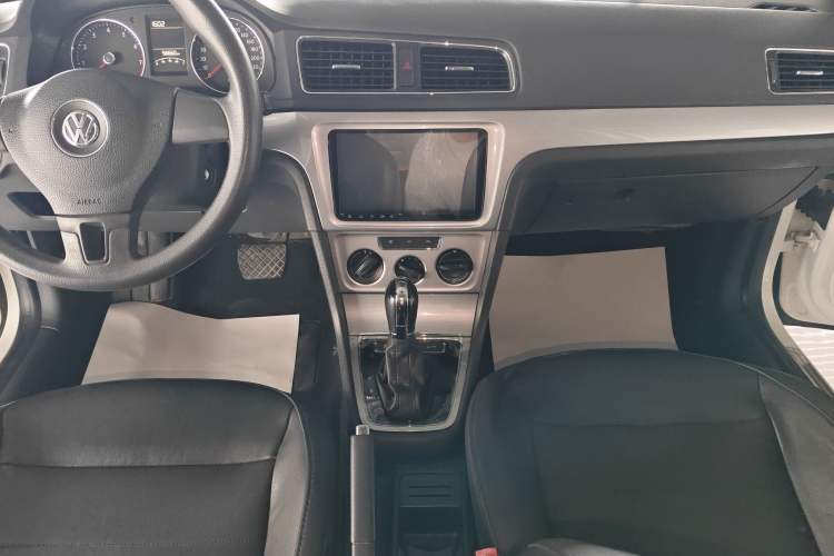 Used Volkswagen Gran Lavida 2015 1.6L Automatic Comfort Edition