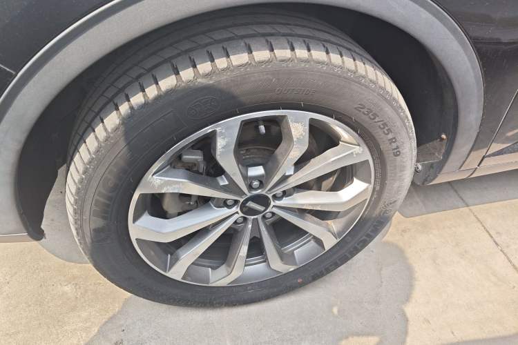 Used Wey VV6 2018 2.0T Two-Wheel Drive Flagship Version China V Standard
