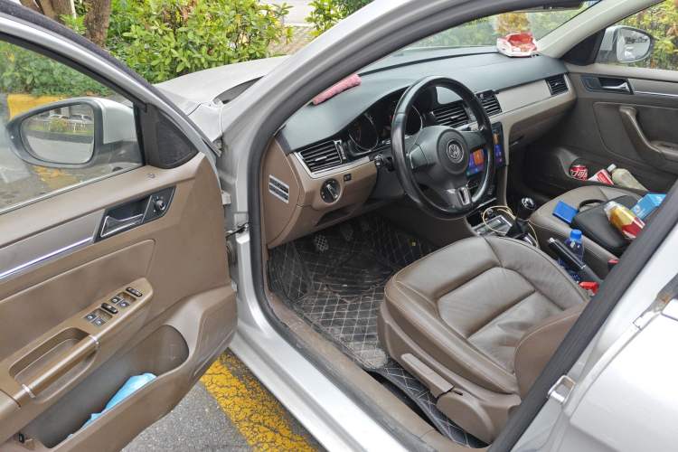 Used Volkswagen Bora 2013 1.6L Manual Comfort Model
