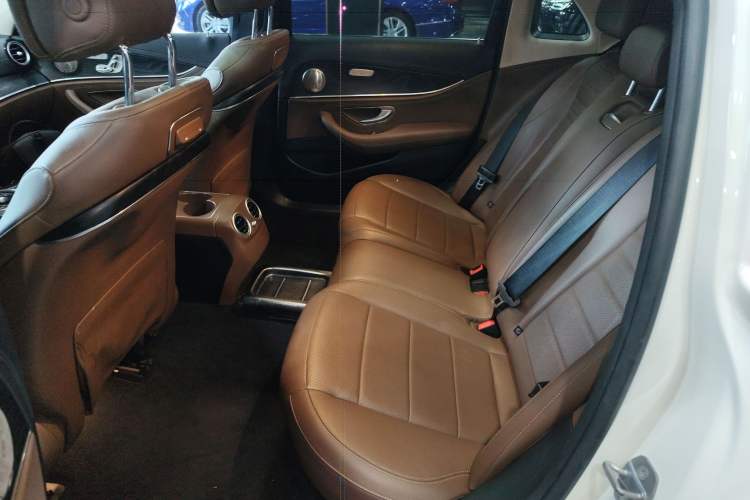 Used Mercedes-Benz E-Class 2017 E 300 L Sporty and Stylish Model