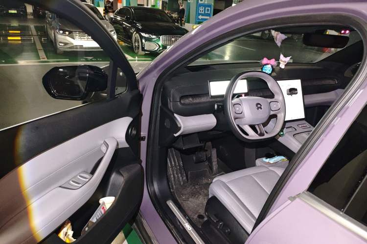 Used Nio EC6 2024 75 kWh